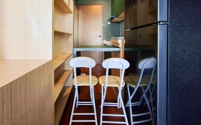 Green Urban Style Studio Room At Apartment Sudimara Forestwalk