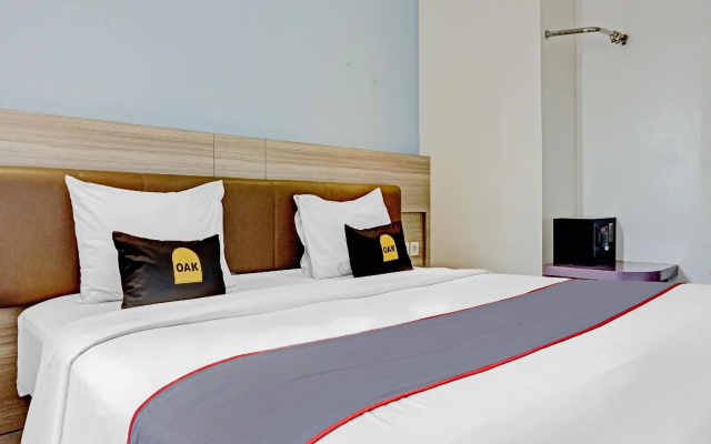Townhouse OAK JP Hotel