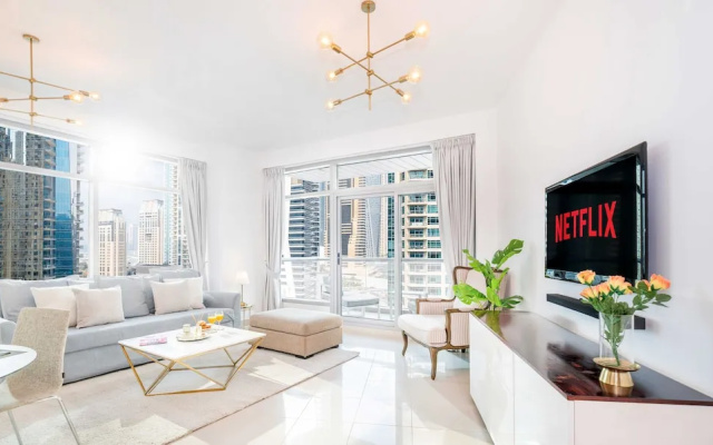 LUX The Park Island Suite View 2