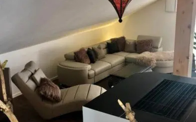 Shania Residence