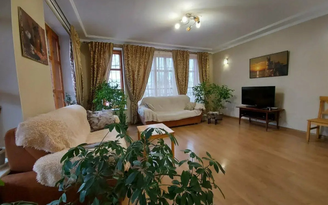 Красный Дом