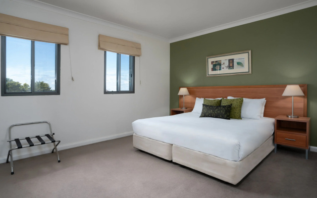 Leisure Inn Spires