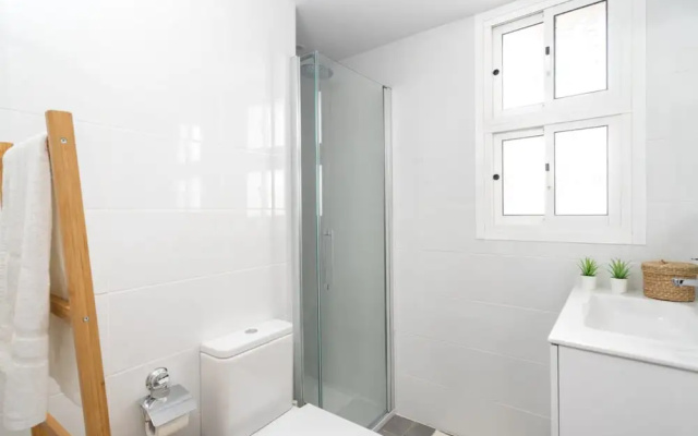 Apartment - 2 Bedrooms with Pool, WiFi and Sea views - 107864
