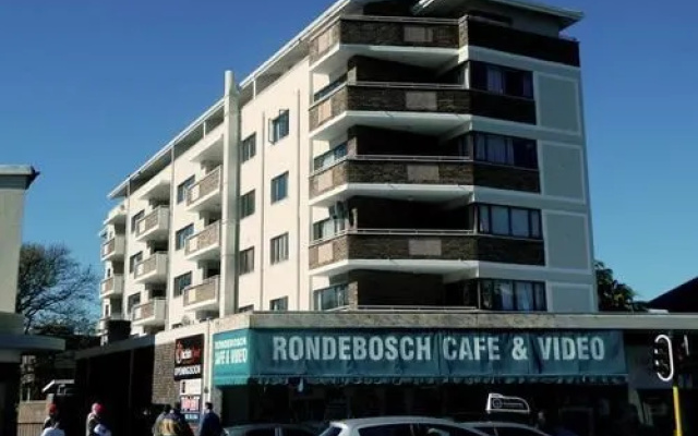 Rondebosch Court