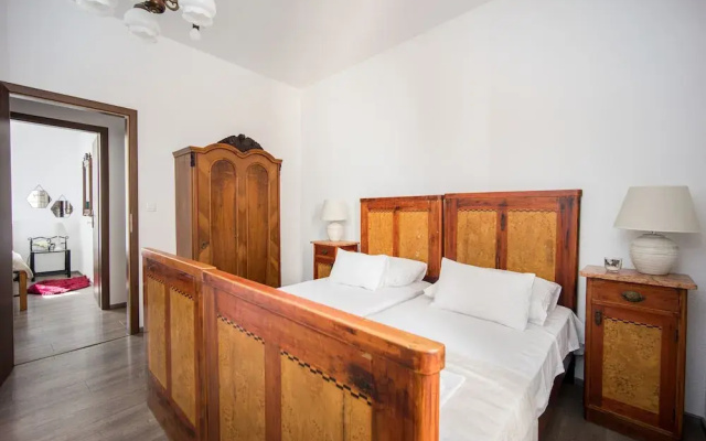 Stone house Lino Trogir