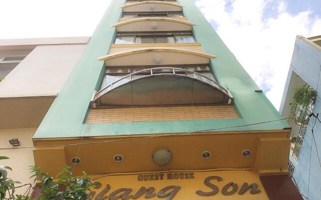 Giang Son 1 Hotel вид на фасад
