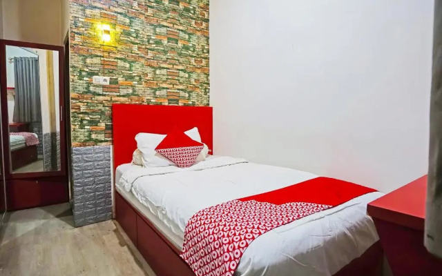 OYO 91742 Ivy Hotel