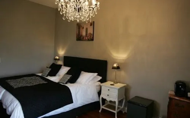 Chateau Mont d'Onel