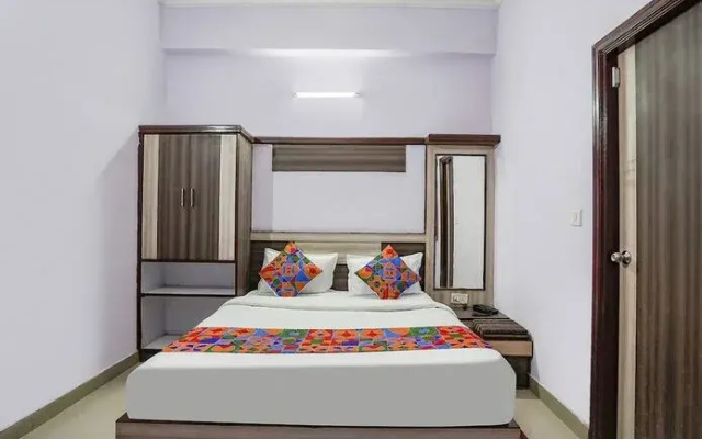 FabHotel White Castle