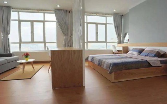 4 Season Apartments