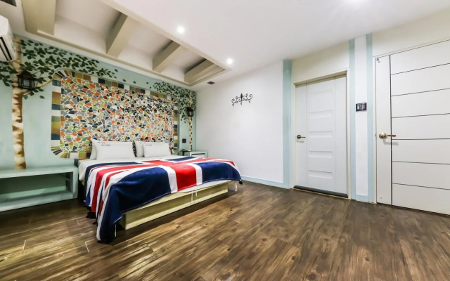 Born Hotel Cheongju