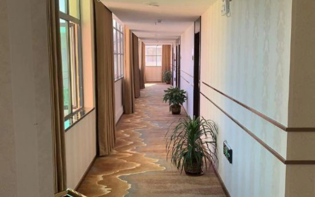 Yongfeng Luling Garden Hotel (Ouyang Xiu Square)