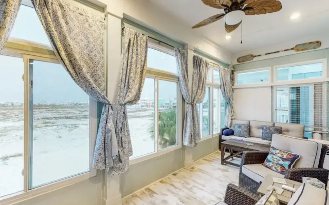 Casa Bella 5 Bedroom Home by RedAwning