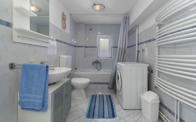 Stunning Apartment in Crikvenica With 2 Bedrooms and Wifi