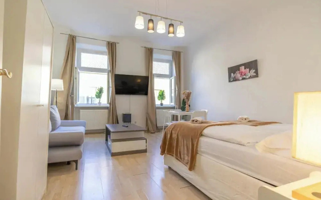 Fully Equipped 1BR Apartment Long Stay
