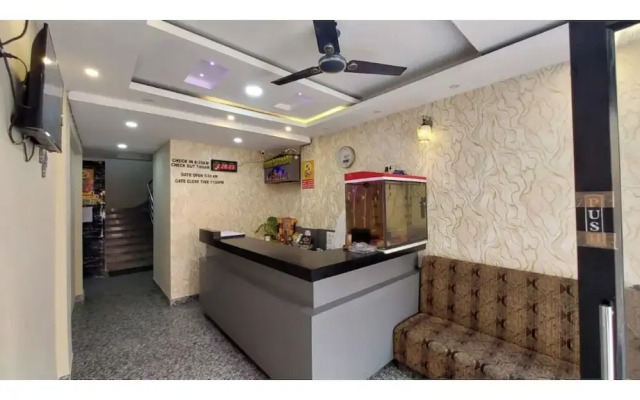 DhamStay Hotel UK Palace Near Beach Puri