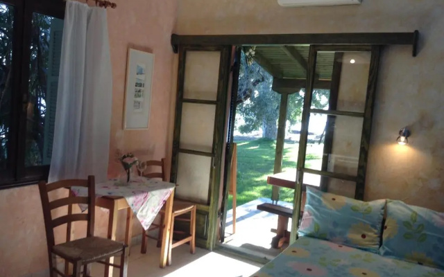 Mairi Lina Studios