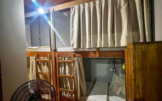Capitólio Hostel