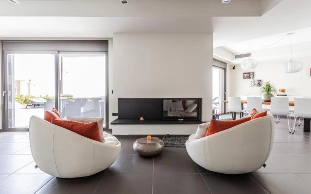 Luxurious 4bd Villa with outstanding view