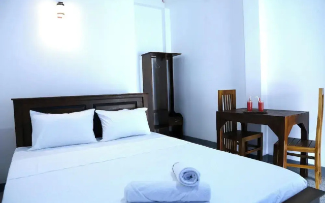 Emerald Coast Hotel Negombo