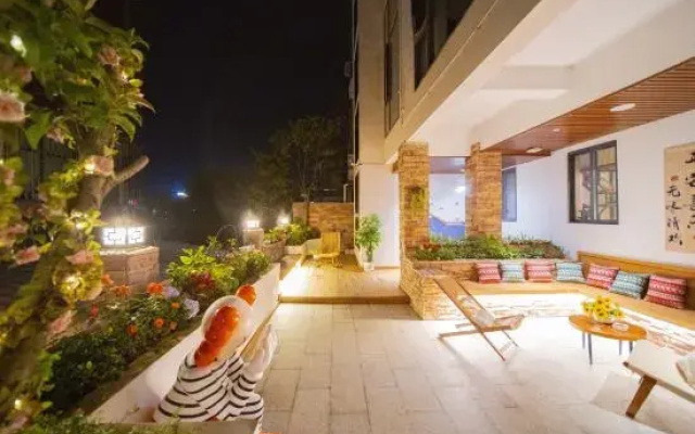 Moye Courtyard Holiday Villa (Dongjianghu Scenic Area)