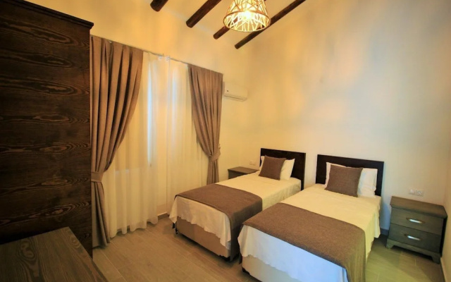 Villa Poppy