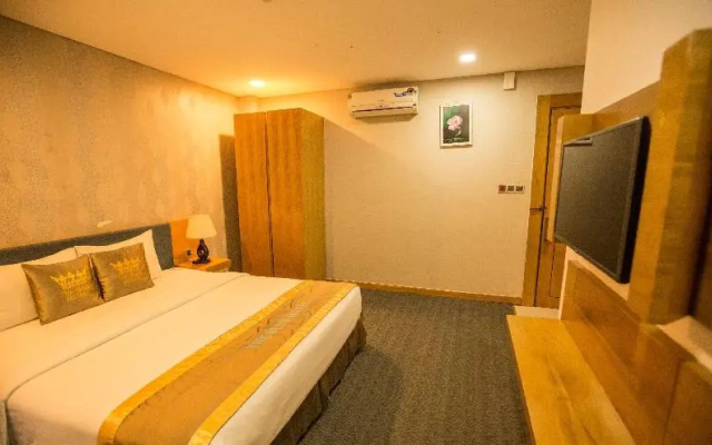 Oyo 203 The Blue Hotel