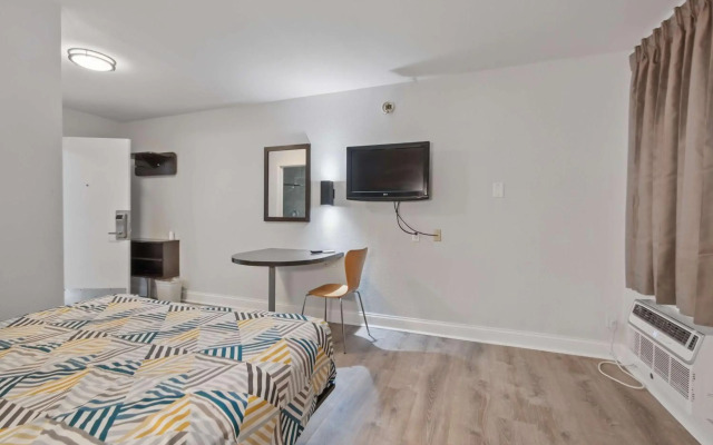 Motel 6 Normal, IL - Bloomington Area