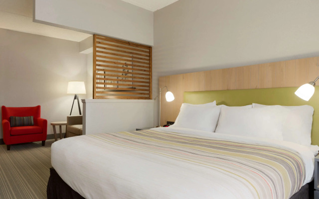 Country Inn & Suites by Radisson, Jackson, TN