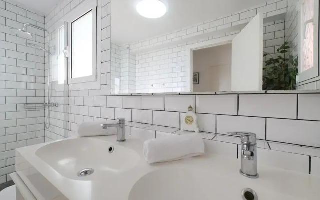 Villa in Costa Brava With Sea Views & Pool