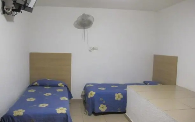 Hostal Lloret Playa