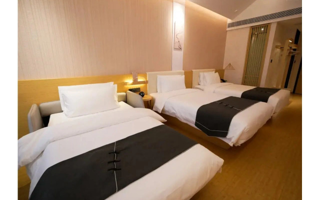 Hidden Hotel (Shanghai People's Square Nanjing Road Branch)