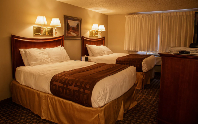 Richland Inn & Suites
