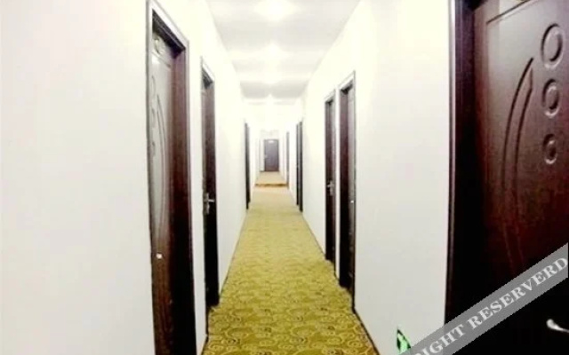 Wuxi Xianghui Hotel (Binhu Wanda Plaza Heqiankou Subway Station Branch)