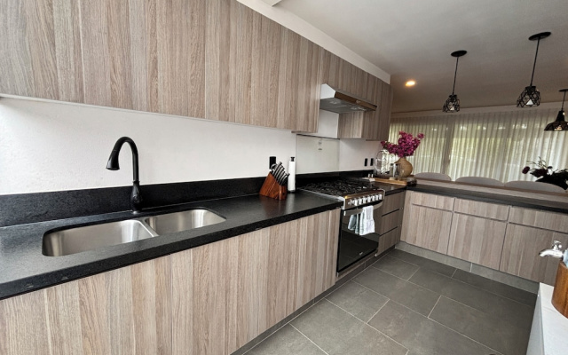 Private Hot Tub - 5BR in Nueva Escondida