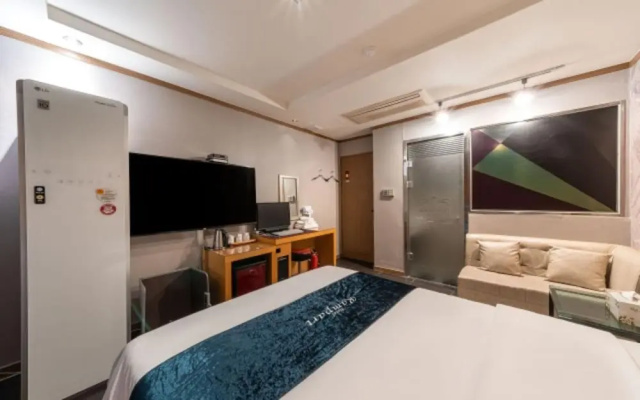 Hotel Staylight Sadang Inn