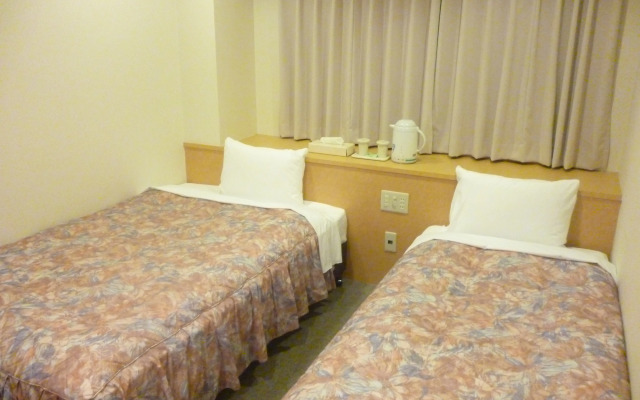 Kyoto Universal Hotel Karasuma