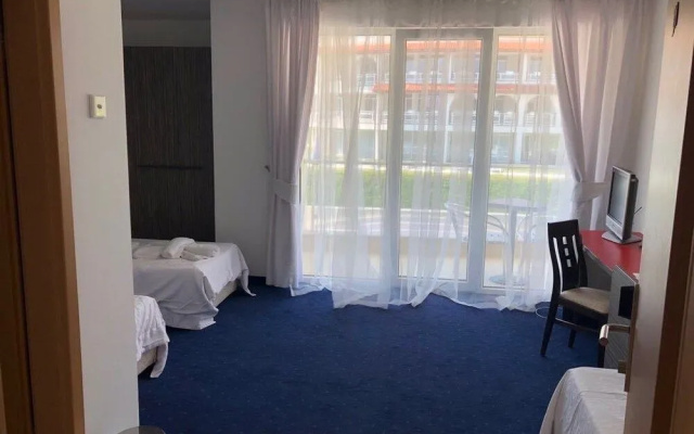 Hotel Apolonis