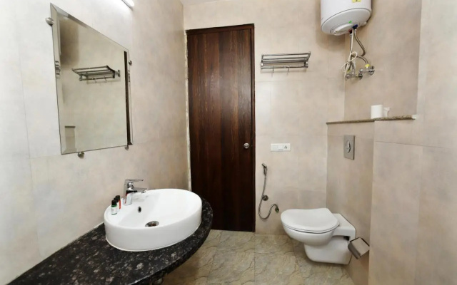 Hotel Almati Inn