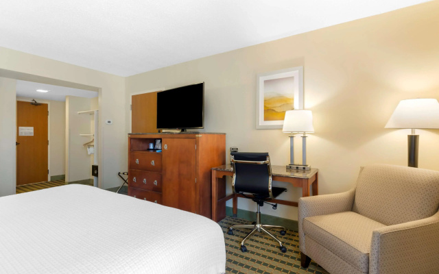Best Western North Roanoke