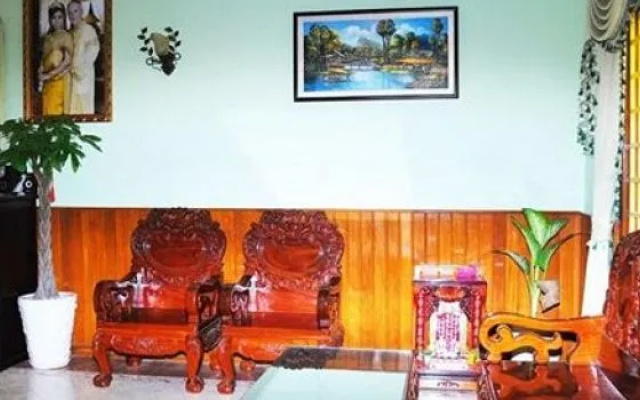 Queen Na Guest House