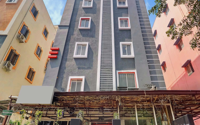 Super Townhouse RCC Park View Inn