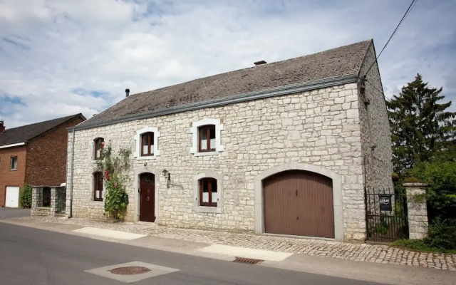 Cozy Family Home in Humain