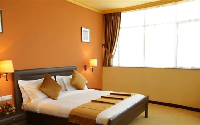 Nazra Hotel