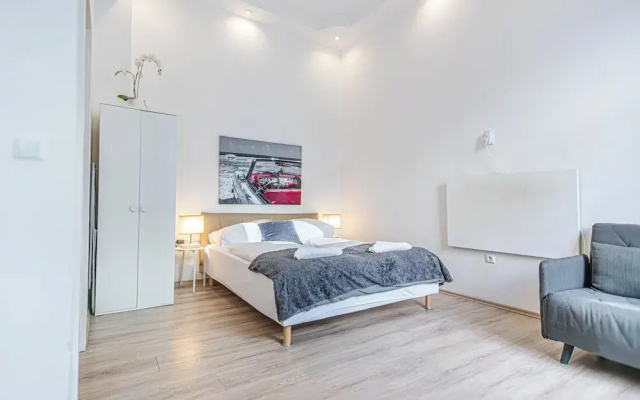 Family 2 Apts for 6P Stadthalle Area