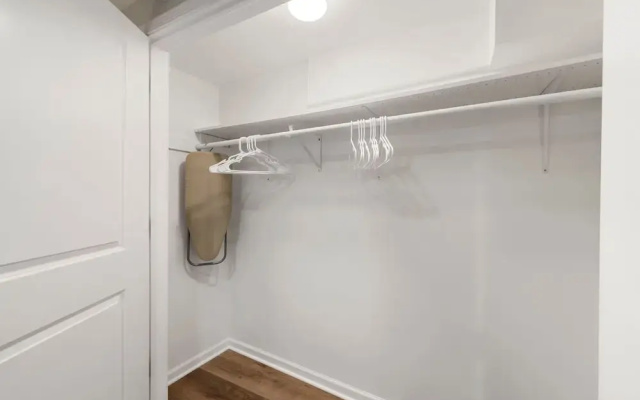 Chicago Treasure 4 Bed Getaway