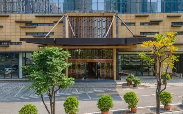 Wuhan Xinhao Grace Hotel (Hankou Railway Station)