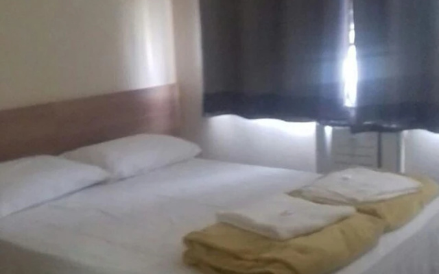 City Hotel