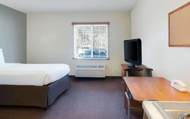 Woodspring Suites Baton Rouge Airport