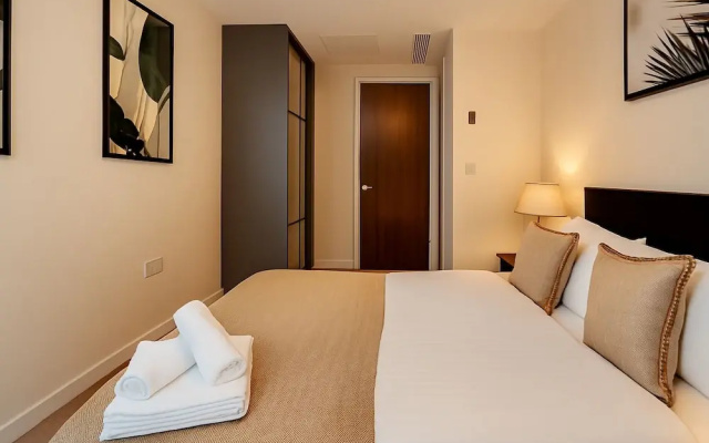 Still Life Moorgate Deluxe